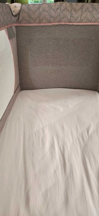 Łóżeczko turystyczne Skiddou plus materac