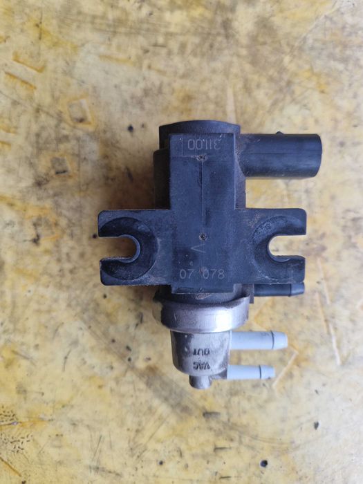 Elektrozawór podciśnienia VW 1J0.906.627.B