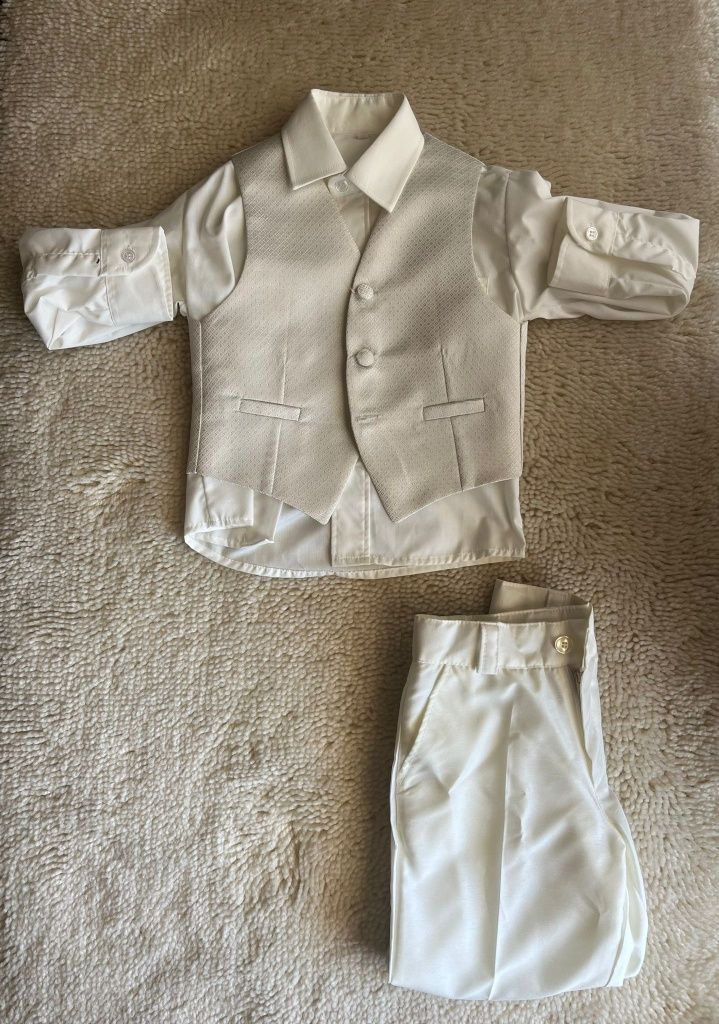Fatos menino
Tamanho- 6 anos
35€