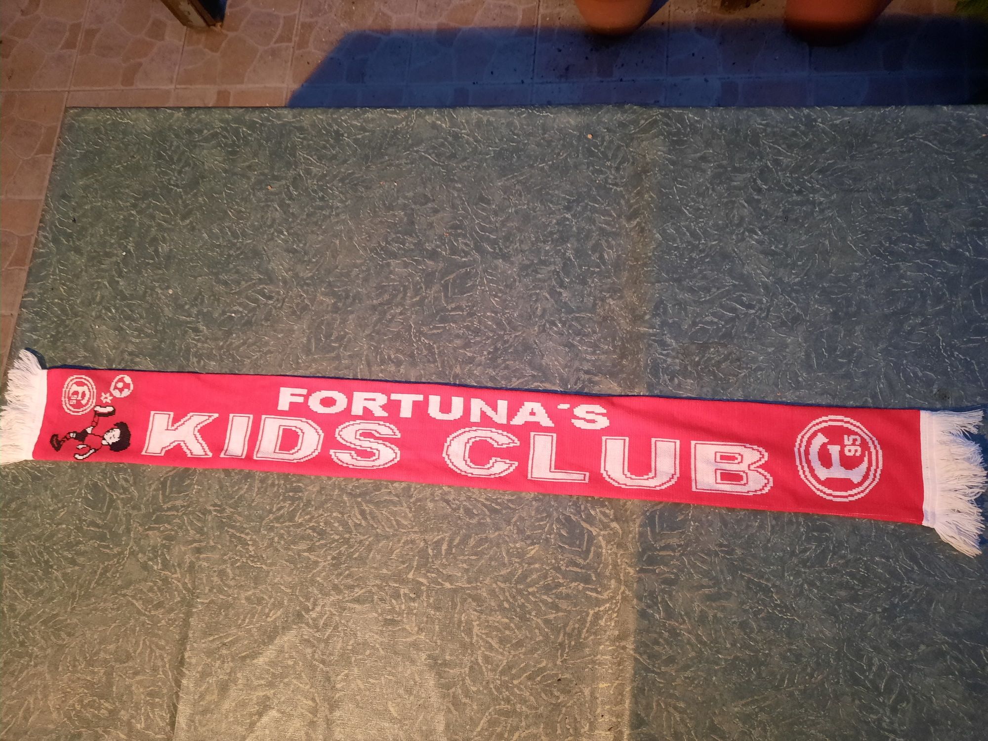 Szalik dziecięcy Fortuny Dusseldorf