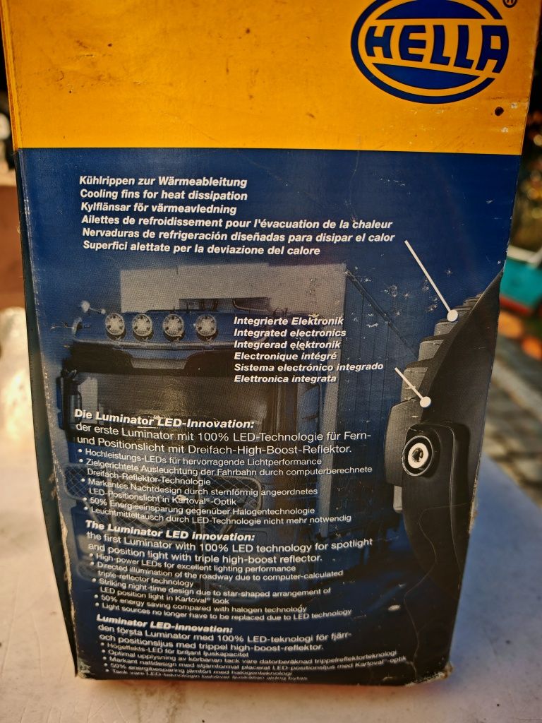 Reflektor LED hella