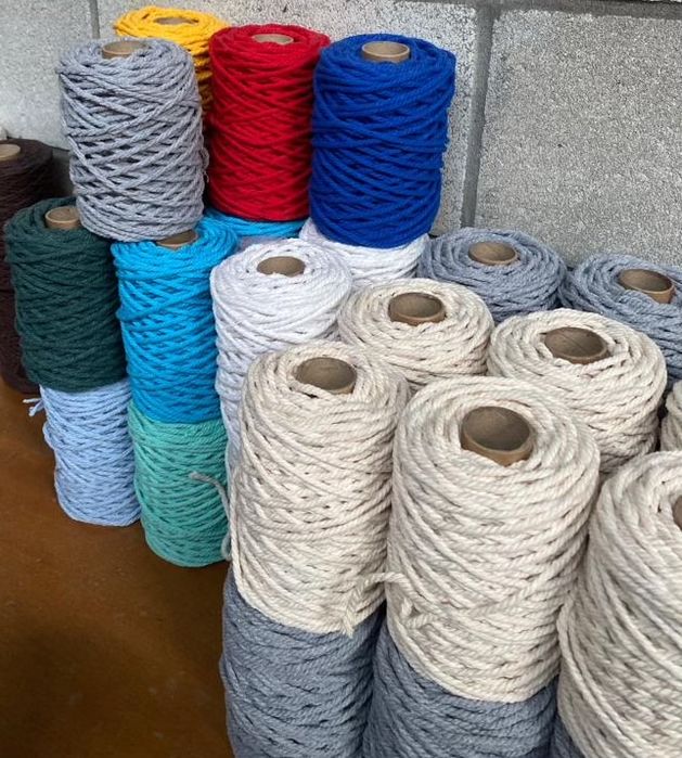 Fio mecrame 5mm , +_ 70 mt com 300 gr. Novo 3,50€