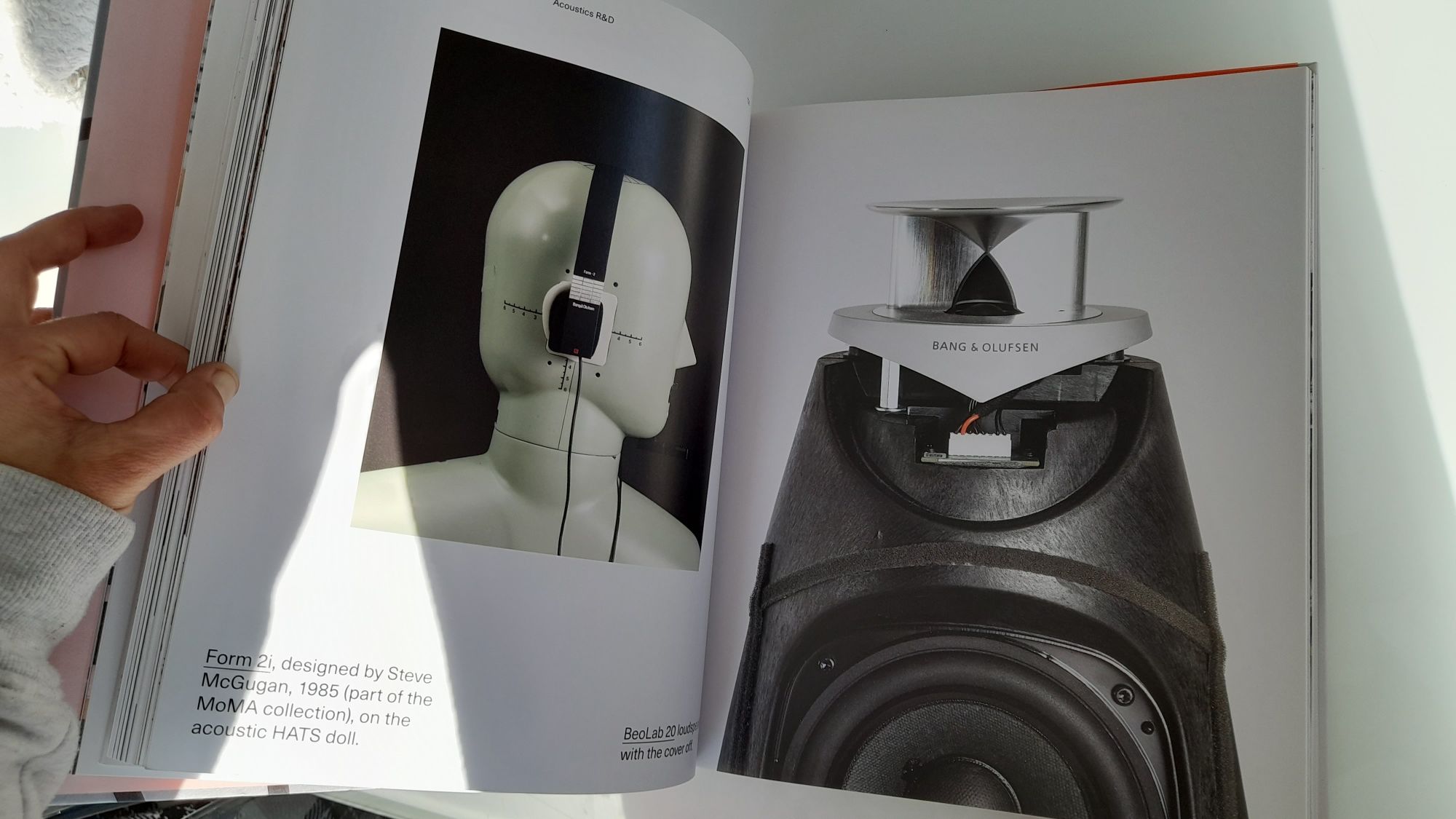 Livro Thames & Hudson The art of impossible the Bang & Olufsen Design