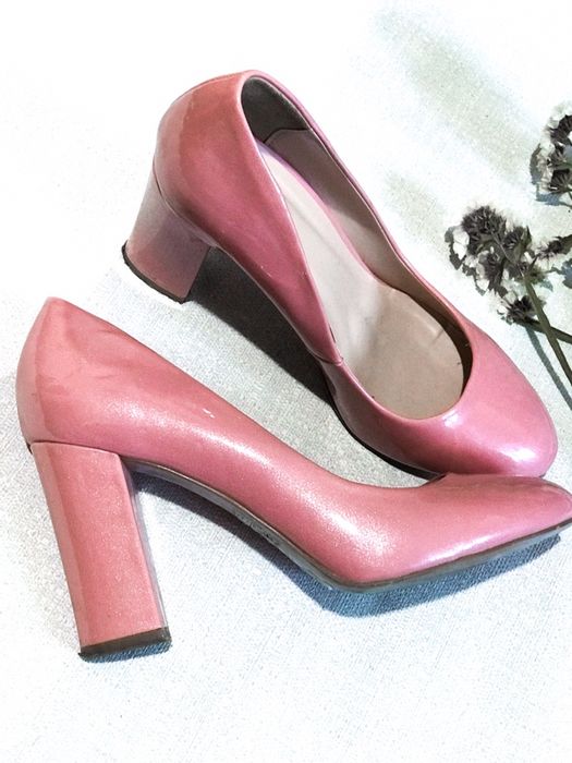 Туфли розовые лаковые перламутровые