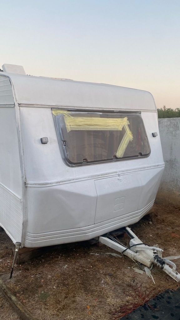 Caravana sem documentos