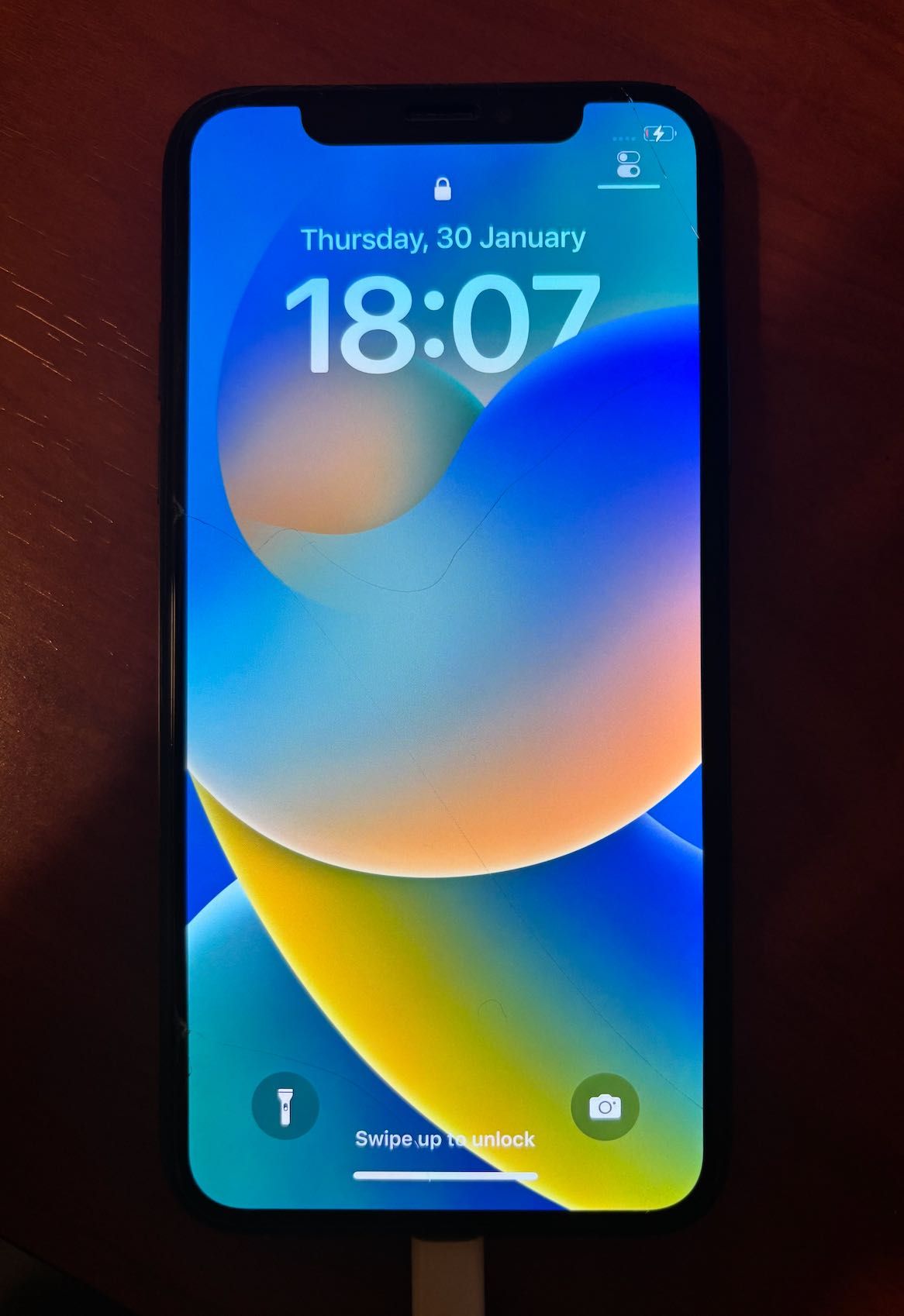 iPhone X com 64 GB