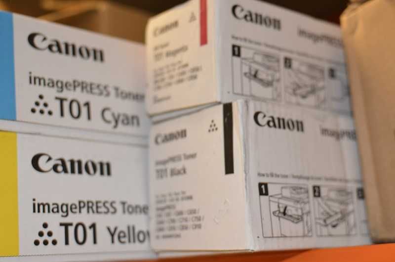 Toner Canon T01 imagepress c700 c710 c810 komplet