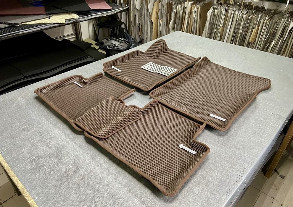 Практичні ева килимки, коврики в салон з бортами 3Д