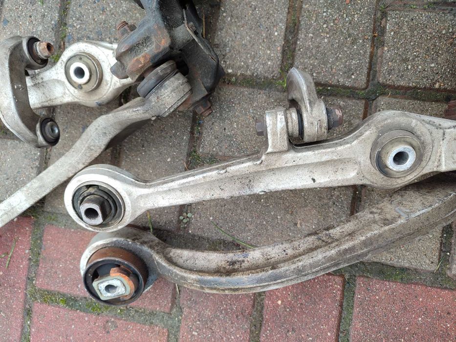 Zawieszenie Wahacze Przód Audi A6 C5 4B VW Passat B5