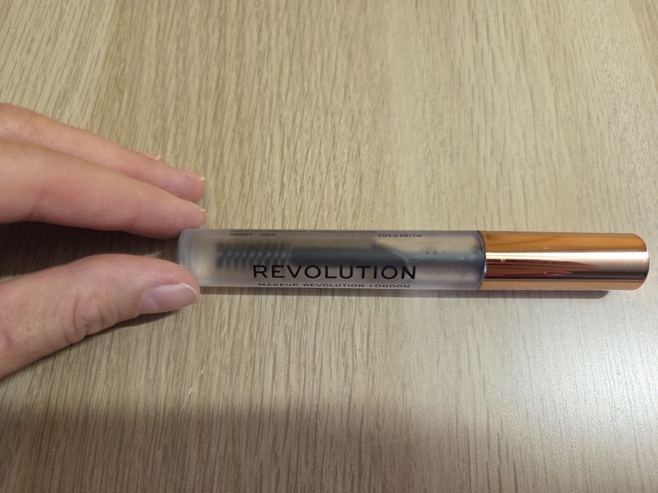 Brow Glue Revolution