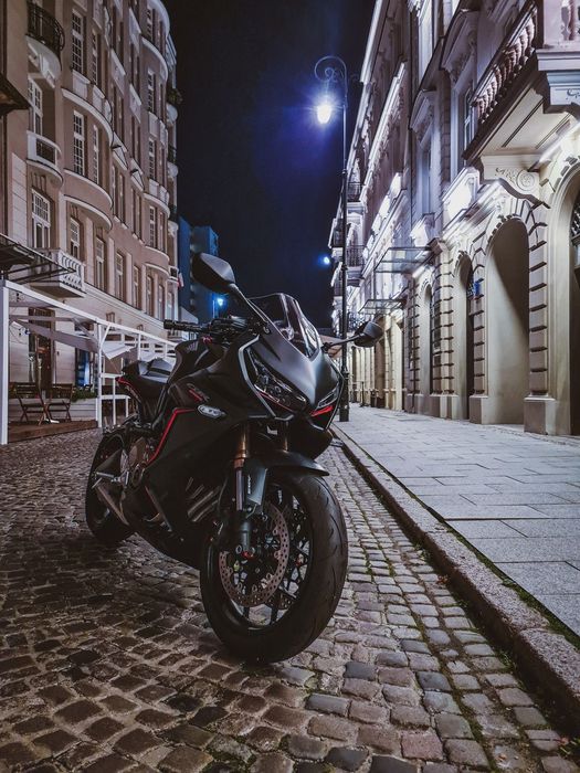 Honda CBR Doinwestowana Honda CBR650R, 1 właściciel, niski przebieg