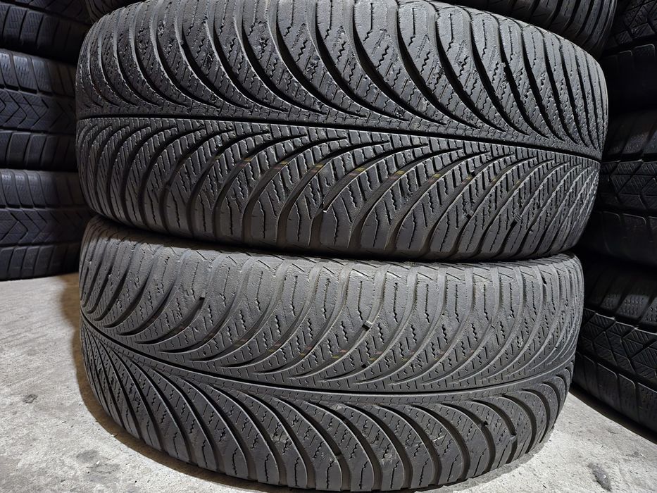 Шина зимова 235/60R18 GoodYear