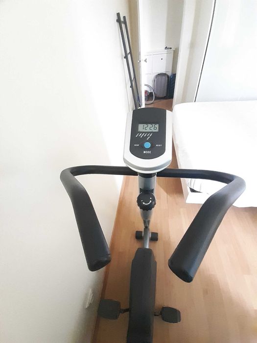 Bicicleta estática de treino Newfit