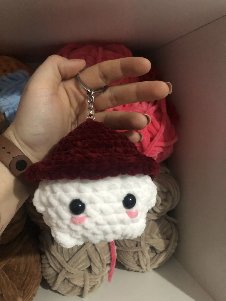 Breloczek przesłodki grzybek na szydełku amigurumi handmade