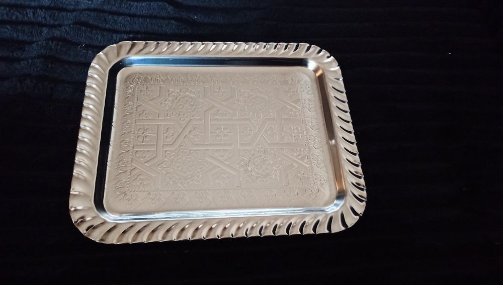 Taca Dekoracyjna srebrna Mała 22x18 Zdobiona Home Accents Glamour