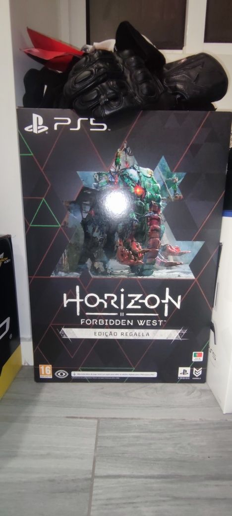 Horizon Forbidden West Regalla Edition
