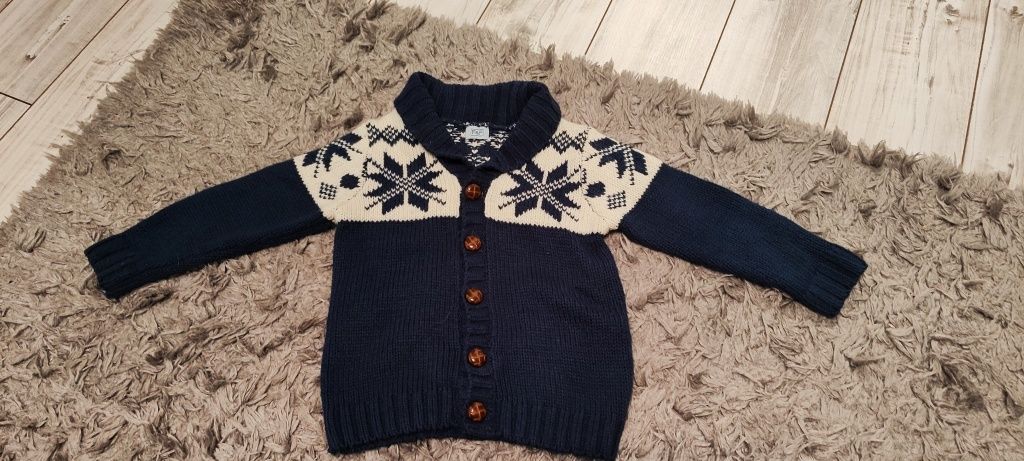 Elegancki sweterek rozm.104