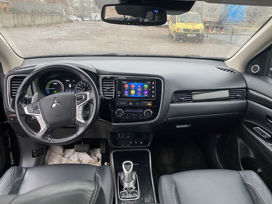 Плагін гібрід mitsubishi outlander phev