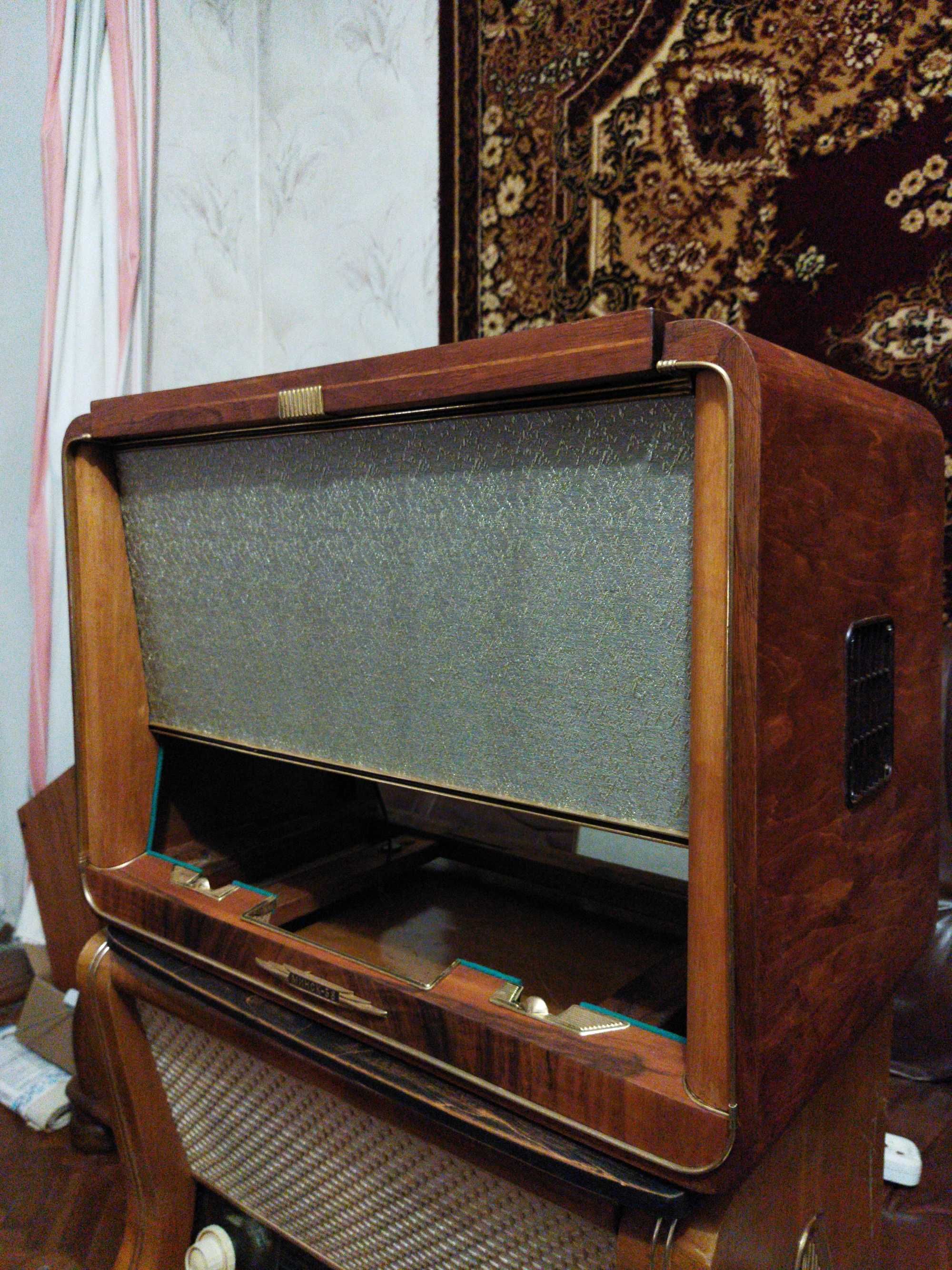 радіола Мінськ 57,після повної реставрації,не рарітет,не ретро