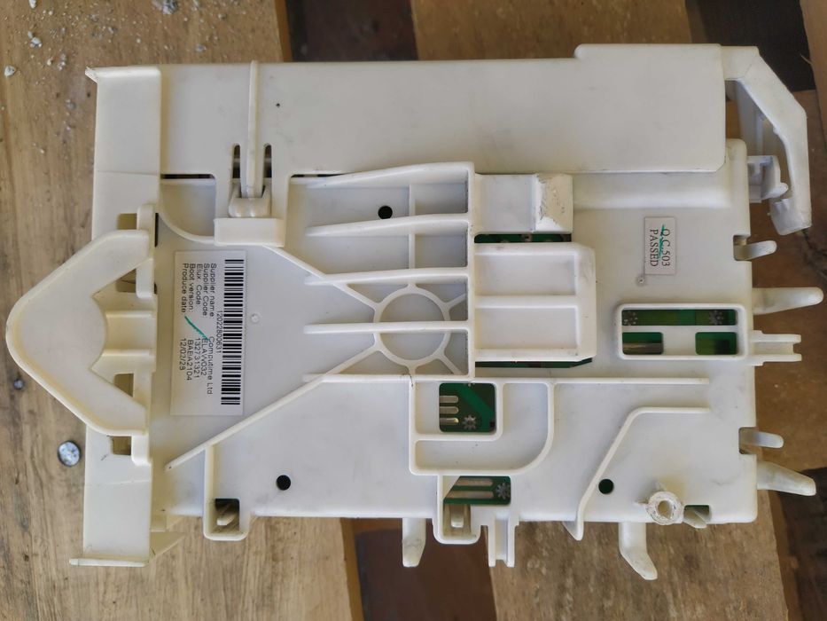 Maquina Lavar Roupa Zanussi ZWH6100P