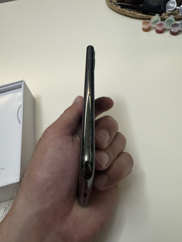 Iphone 11 pro 64Gb ciemna zieleń