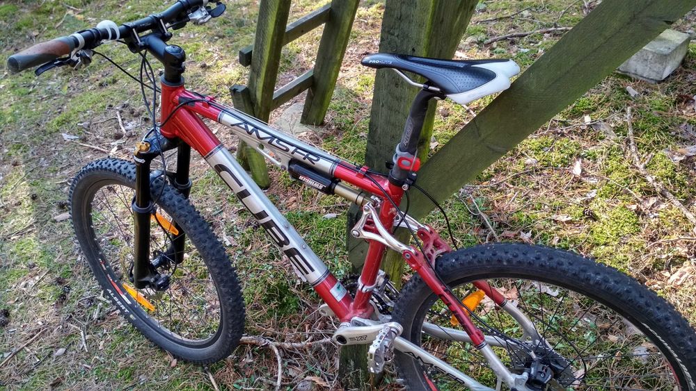 Rower Cube Ams Fr xc MTB marzocchi manutou magura shimano Dt Swiss