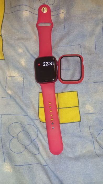 Apple Watch 7 Red Edition