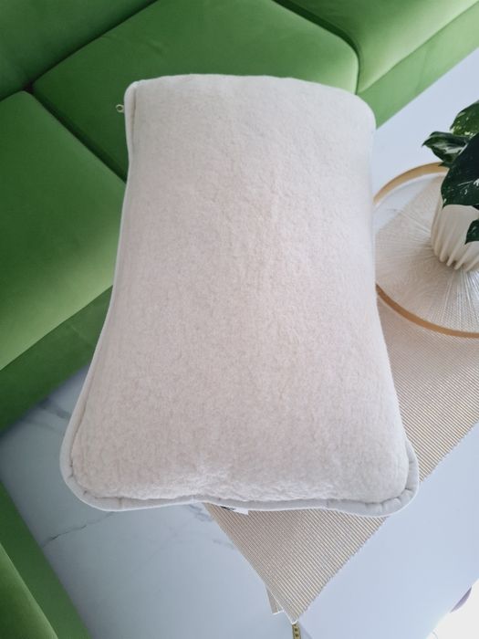 Wełniana poduszka pierze 55x35 wysoka gruba