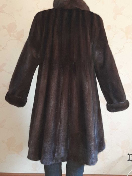 Продам норковые шубы