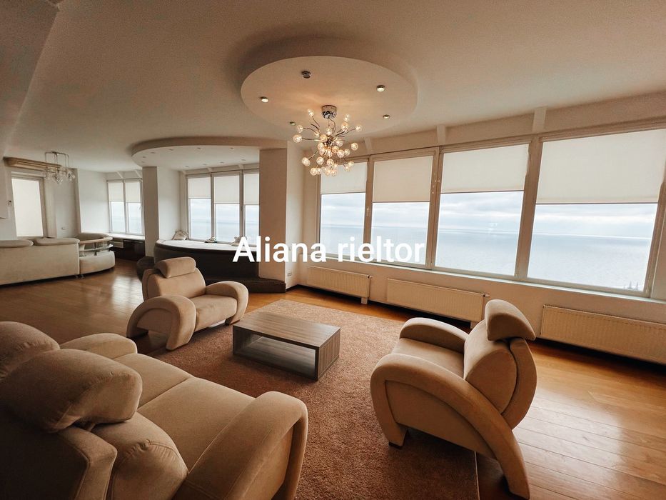 Аренда с террасой  Белый парус  паркинг видов