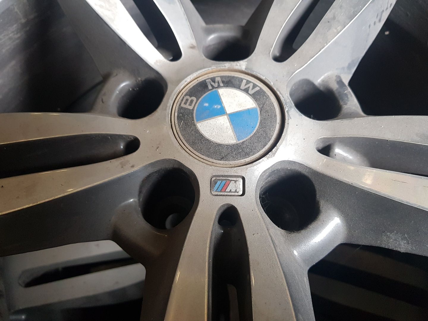 4 Nowe Oryginalne Felgi 16 is30 BMW 1 E83 X1 3 E90 E91 E92