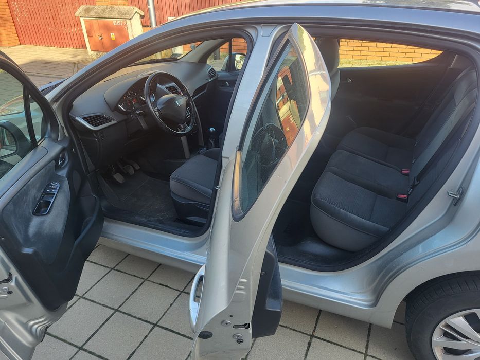 Peugeot 207 1.4 Benzyna