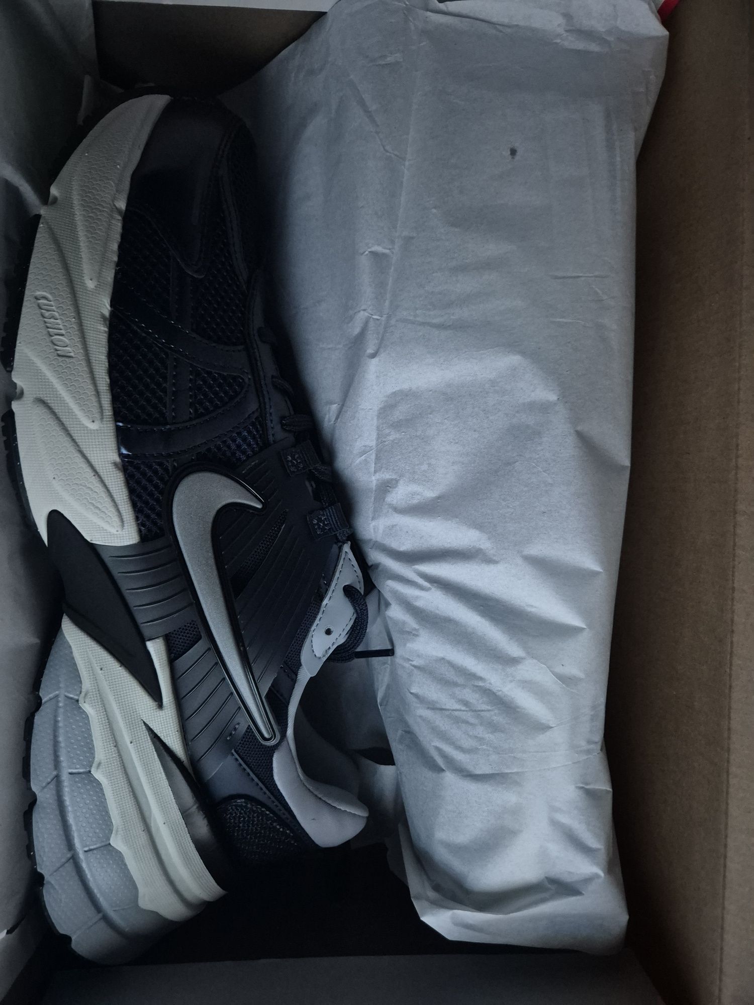 Nowe buty Nike V2K RUN