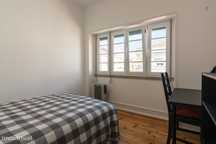 8876 - Quarto com cama de casal em apartamento...