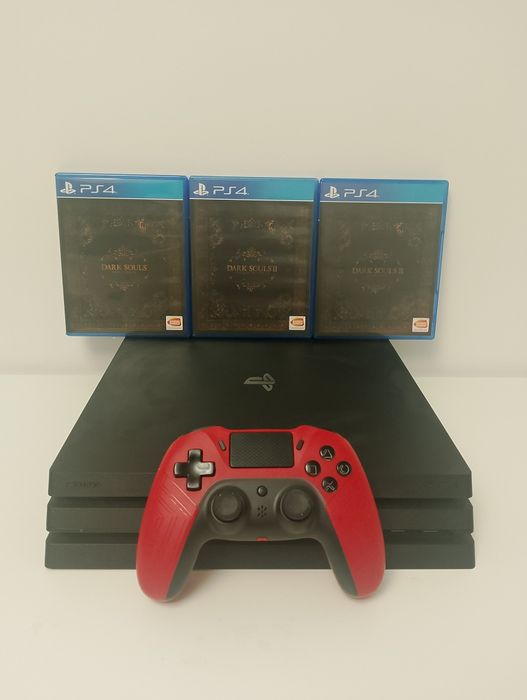 PS4 Pro CUH-7216B + 3 gry Dark Souls + pad Cobra | Stan bardzo dobry,