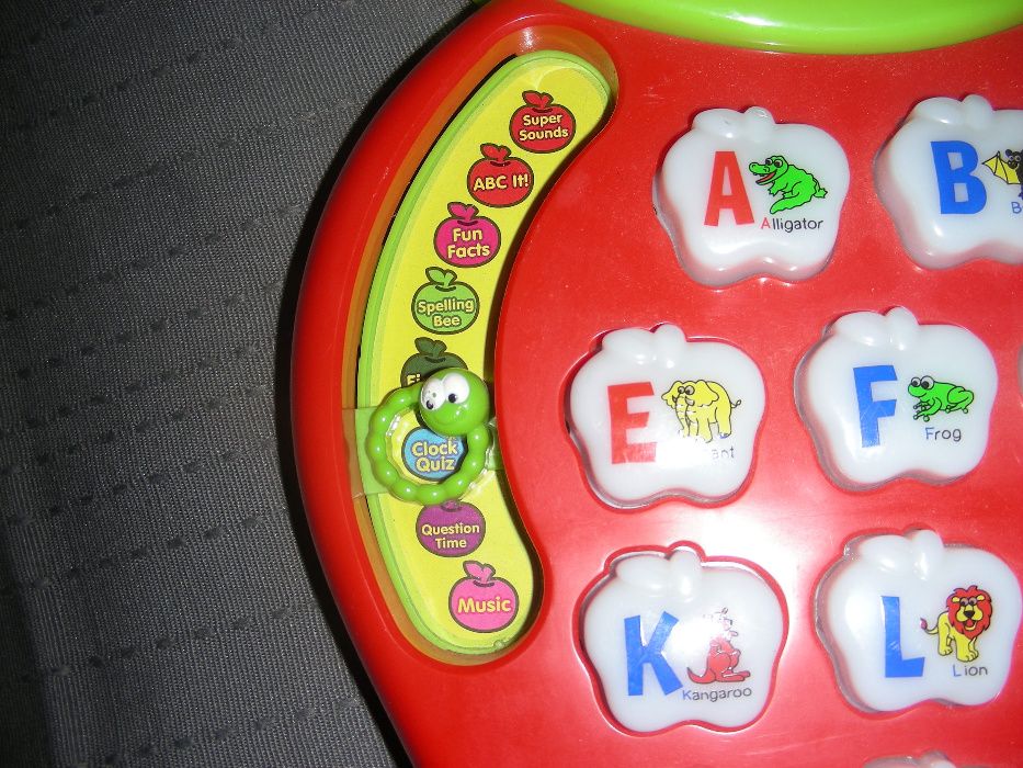 Vtech Alfabet Apple zabawa i nauka j.angielskiego od najmłodszych lat.