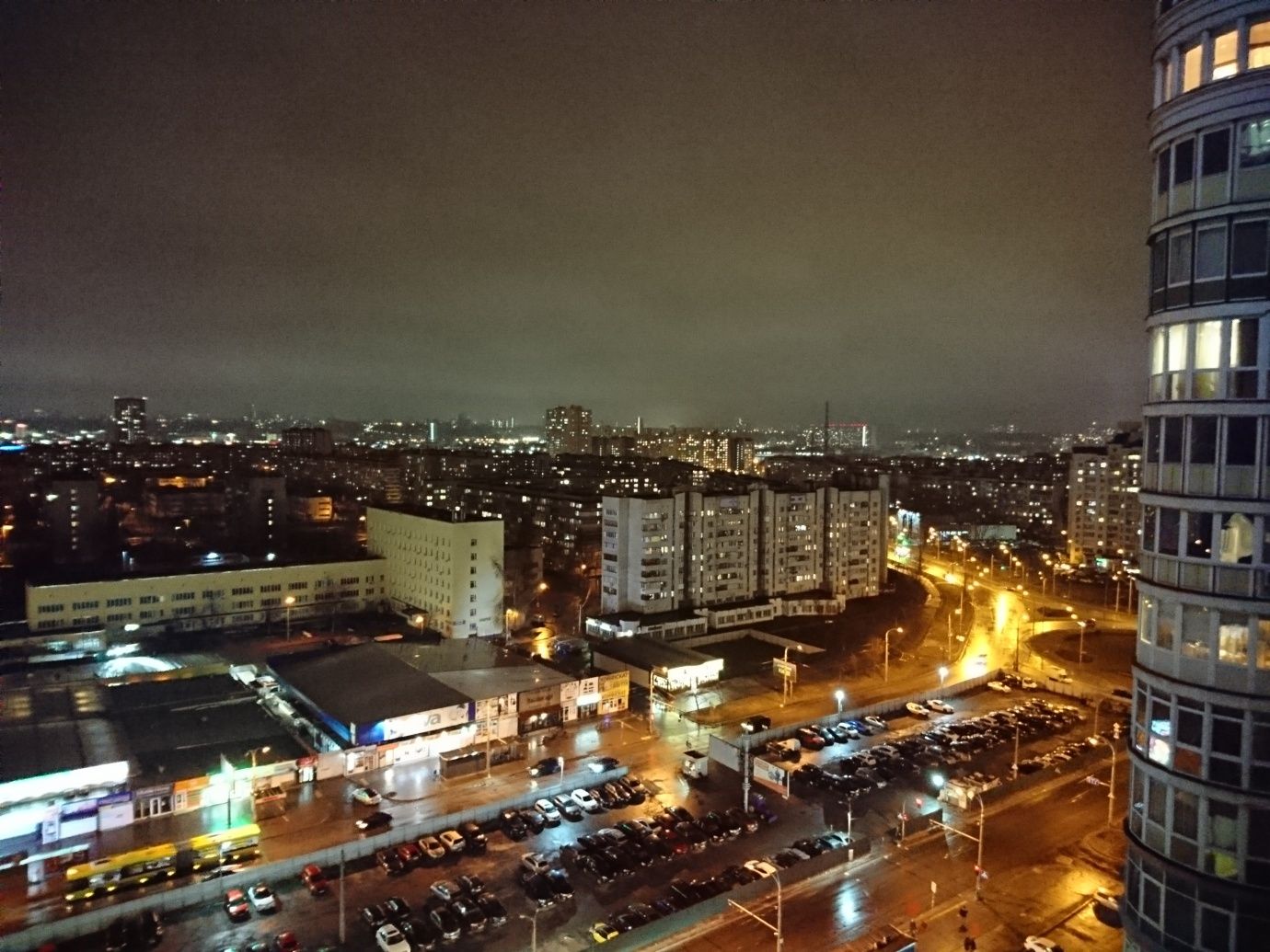 Smart Plaza Obolon, подобово Смарт Плаза Оболонь
