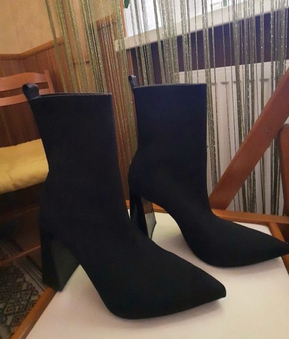 Ботільони zara, 35