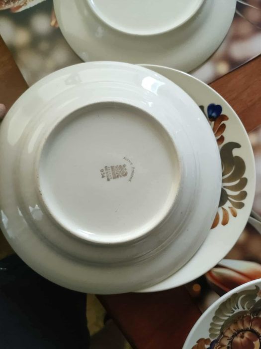 Sprzedam talerze z Fajans zostało mi 5szt głębokich i 2szt płaskich