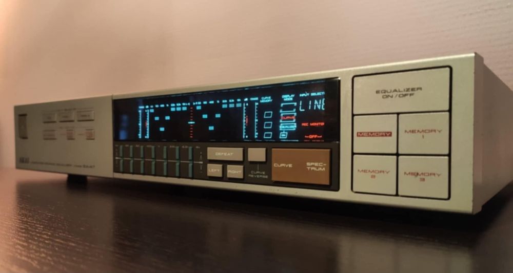 Akai EA -A7 equalizer SILVER