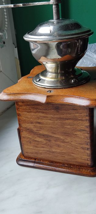 Stary młynek do kawy ZASSENHAUS