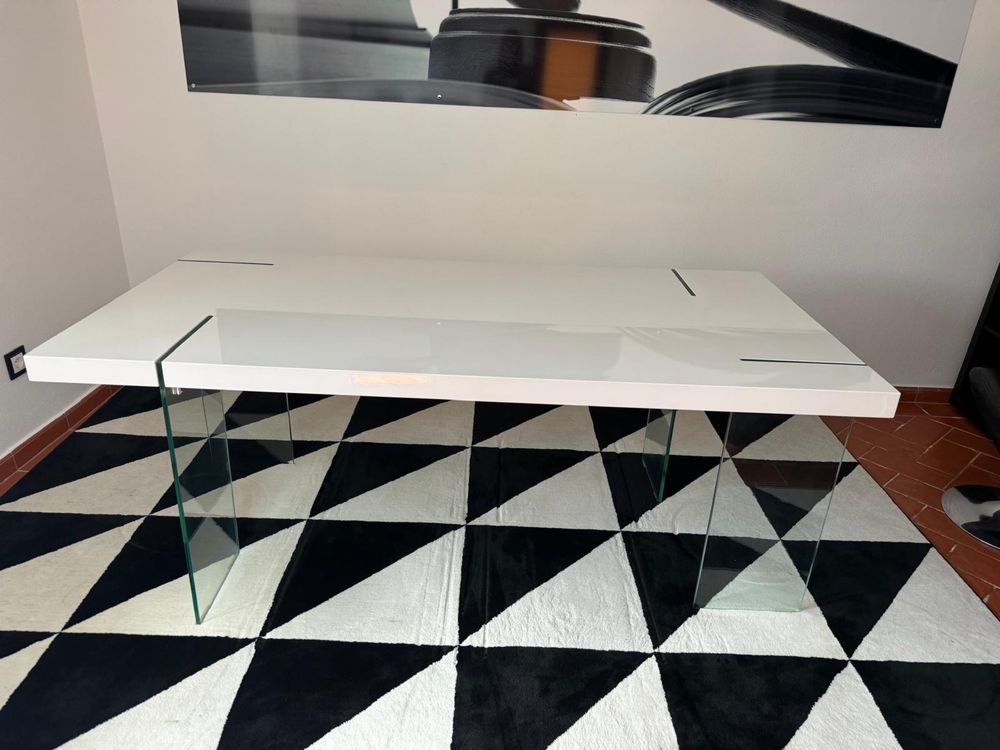 Mesa de sala de jantar