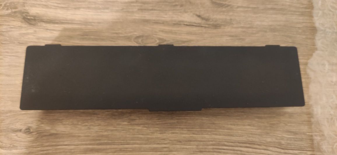 Bateria do laptopa Toshiba. Uszkodzona. Stan na zdjęciu.