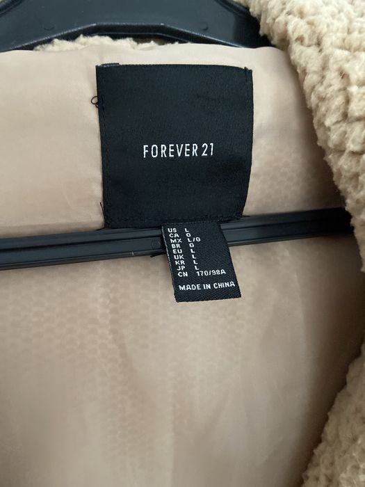 Futerko mis kurtka forever 21