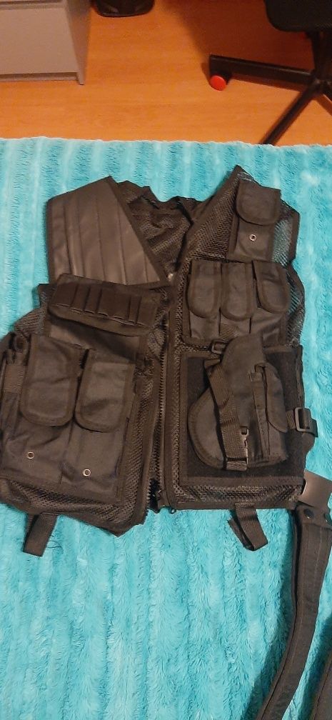 Airsoft: Colete Chest Rig-Preto e Coldre para pistola Universal