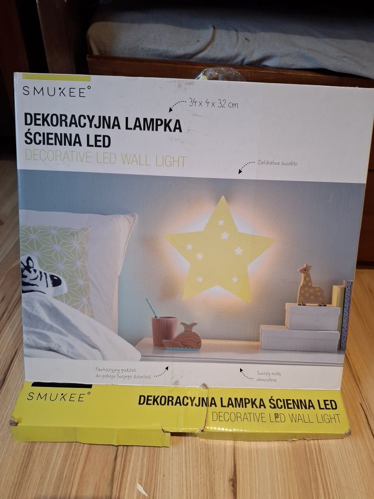 Lampka ścienna led