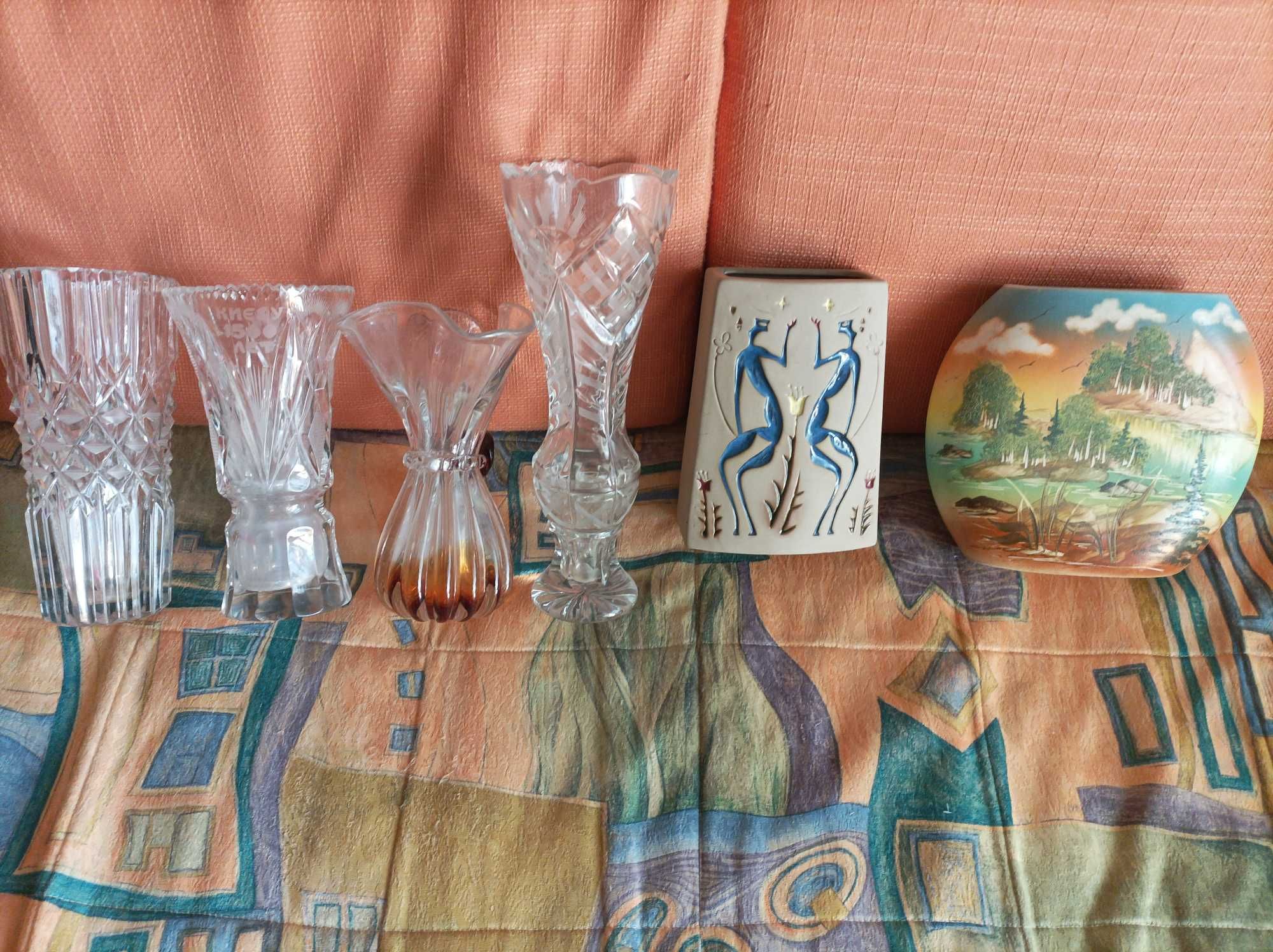 Продам вазы- хрусталь,стекло,керамика,пепельница и др.