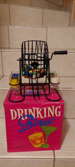 Gra imprezowa drinking bingo, prezent