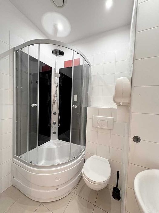 Hostel Hala - Pokoje na wyłączność - WiFi TV Kuchnia - Blisko Dworca