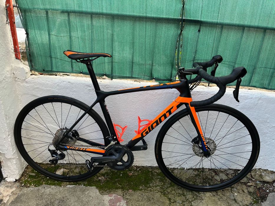 Bicicleta de estrada giant carbono